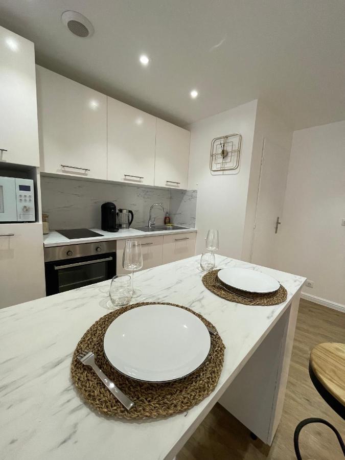 Appartement Dampierre En Yvelines Exterior photo
